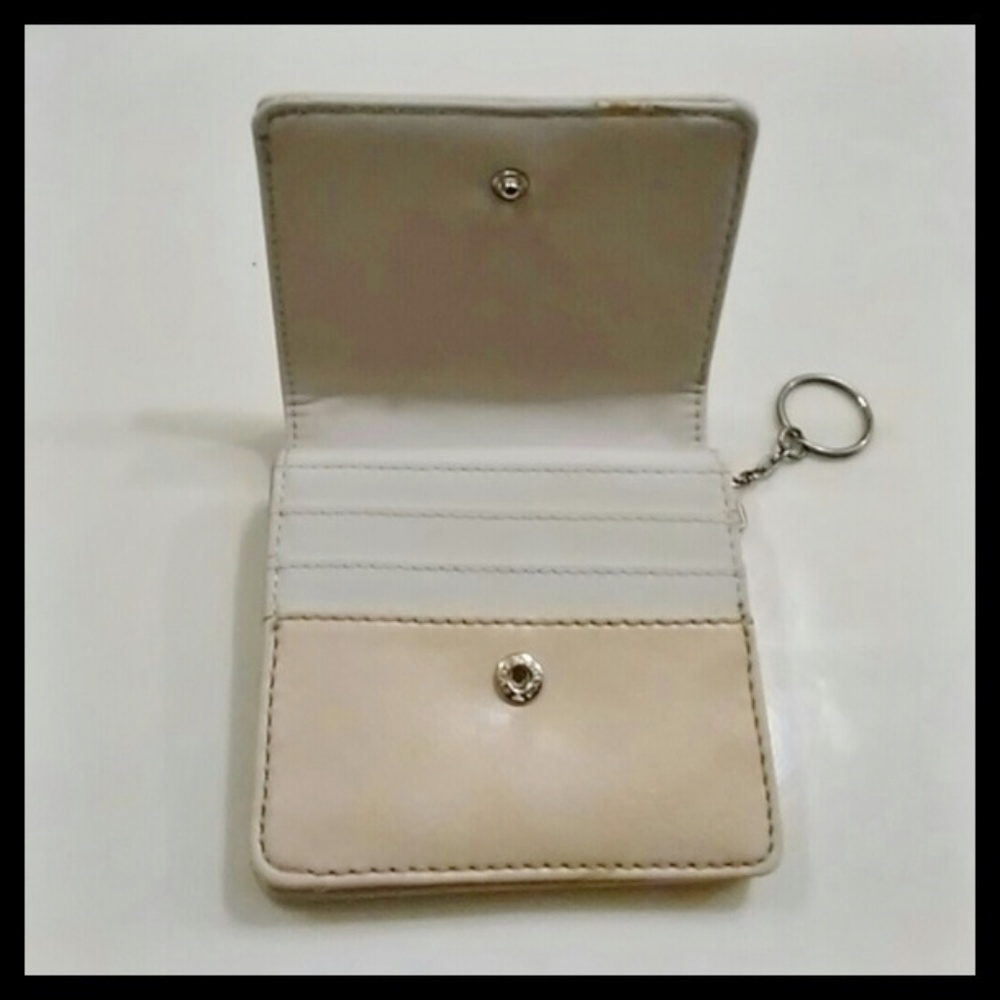 NEW Cream Nine West Keychain Wallet. - Picture 2 of 4